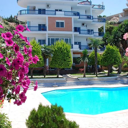 Hotel Dea Sarande Bagian luar foto