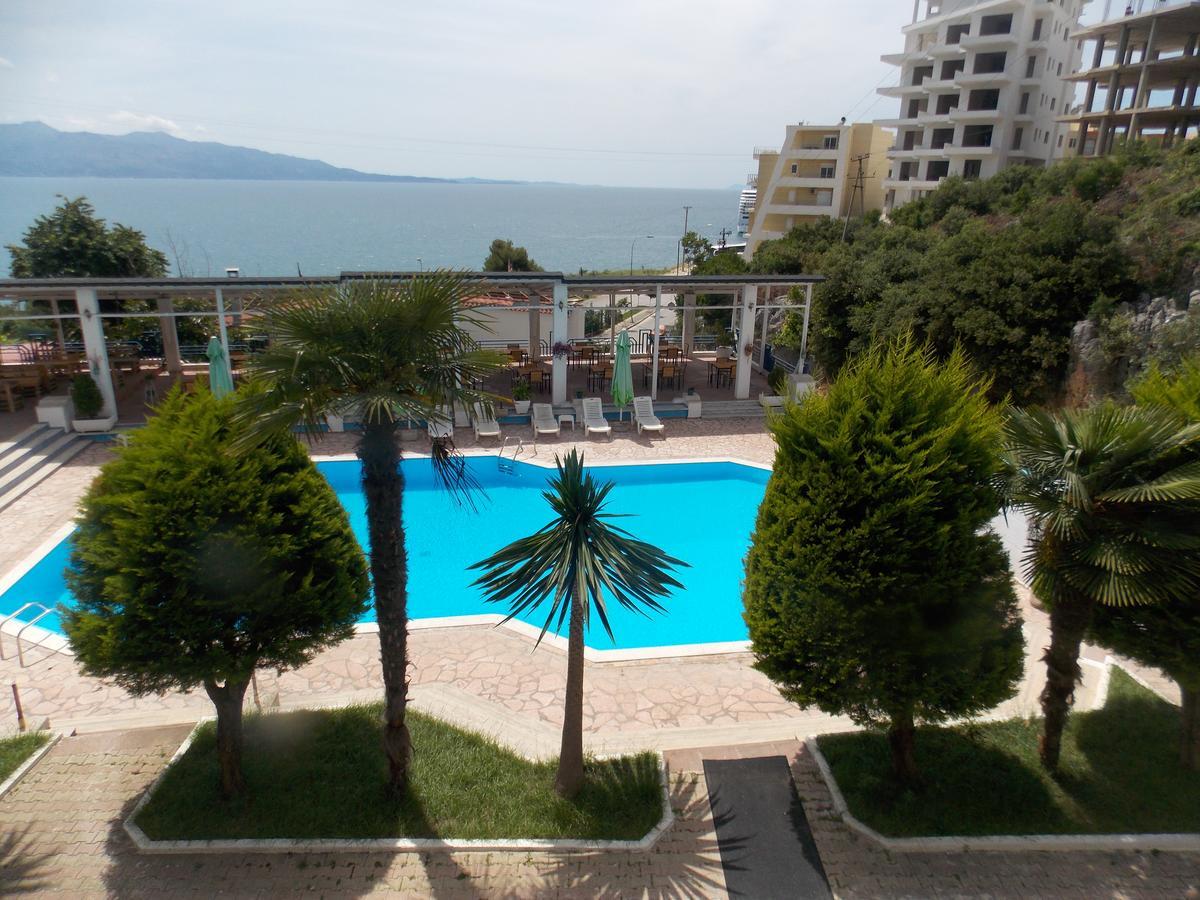 Hotel Dea Sarande Bagian luar foto