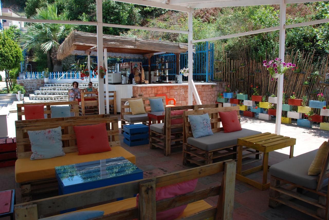 Hotel Dea Sarande Bagian luar foto